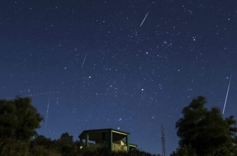 The Geminid meteor shower. (Image: Asim Patel via Wikipedia)
