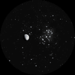 A binocular view of the Moon beside the Pleiades star cluster on the evening of January 27th, 2026. The view shown is at 6 p.m. Central Time.